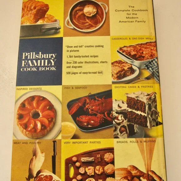 Vintage 1969 Pillsbury Family Cookbook MCM Recipes Illustrations Hardcover •US